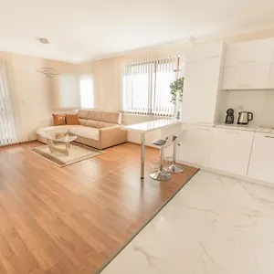 Etica Apartment