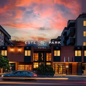 -- Park -- Part Of Urban Chic Luxury Design - Parking & Compliments - Next To Shopping & Dining Mall Plowdiw