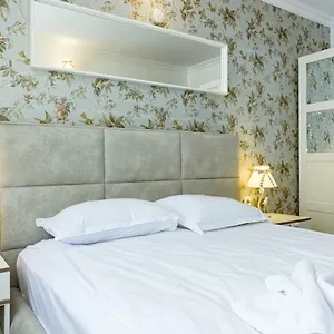 https://aparthotel-sweet-home.sunnybeach-hotels.org